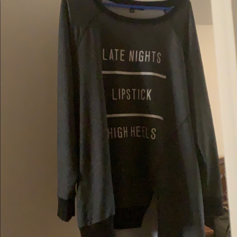 Adorable size 2 sweater